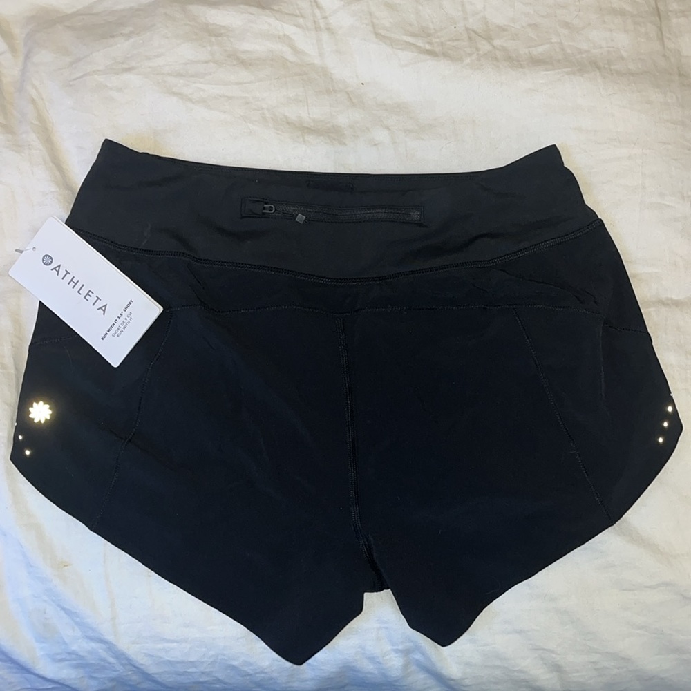 Athleta Run With It 3.5” Shorts NWT